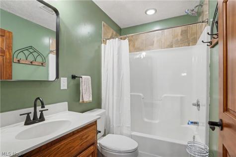 805 Wynncrest Drive Marietta OH 45750