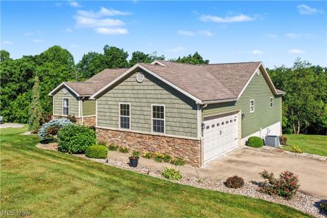 805 Wynncrest Drive Marietta OH 45750