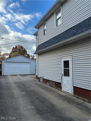 3766 Grosvenor Road South Euclid OH 44118