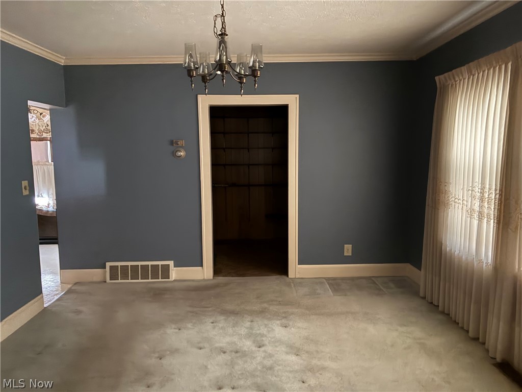 3766 Grosvenor Road South Euclid OH 44118
