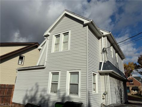 3766 Grosvenor Road South Euclid OH 44118