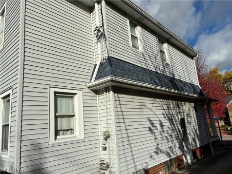 3766 Grosvenor Road South Euclid OH 44118
