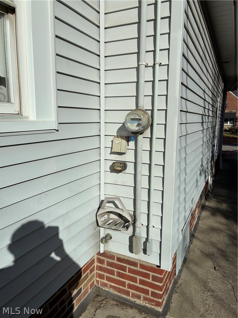 3766 Grosvenor Road South Euclid OH 44118