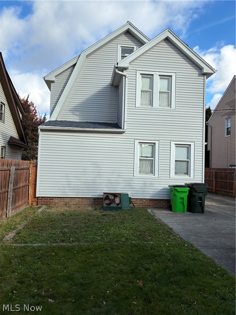 3766 Grosvenor Road South Euclid OH 44118