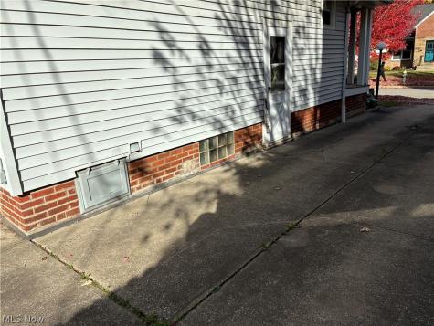 3766 Grosvenor Road South Euclid OH 44118