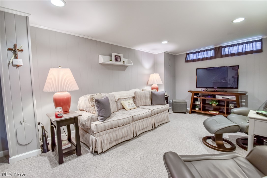 1785 Idlehurst Drive Euclid OH 44117