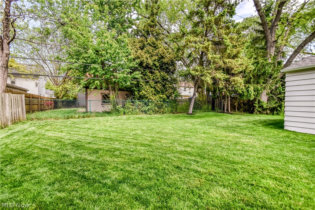 1785 Idlehurst Drive Euclid OH 44117