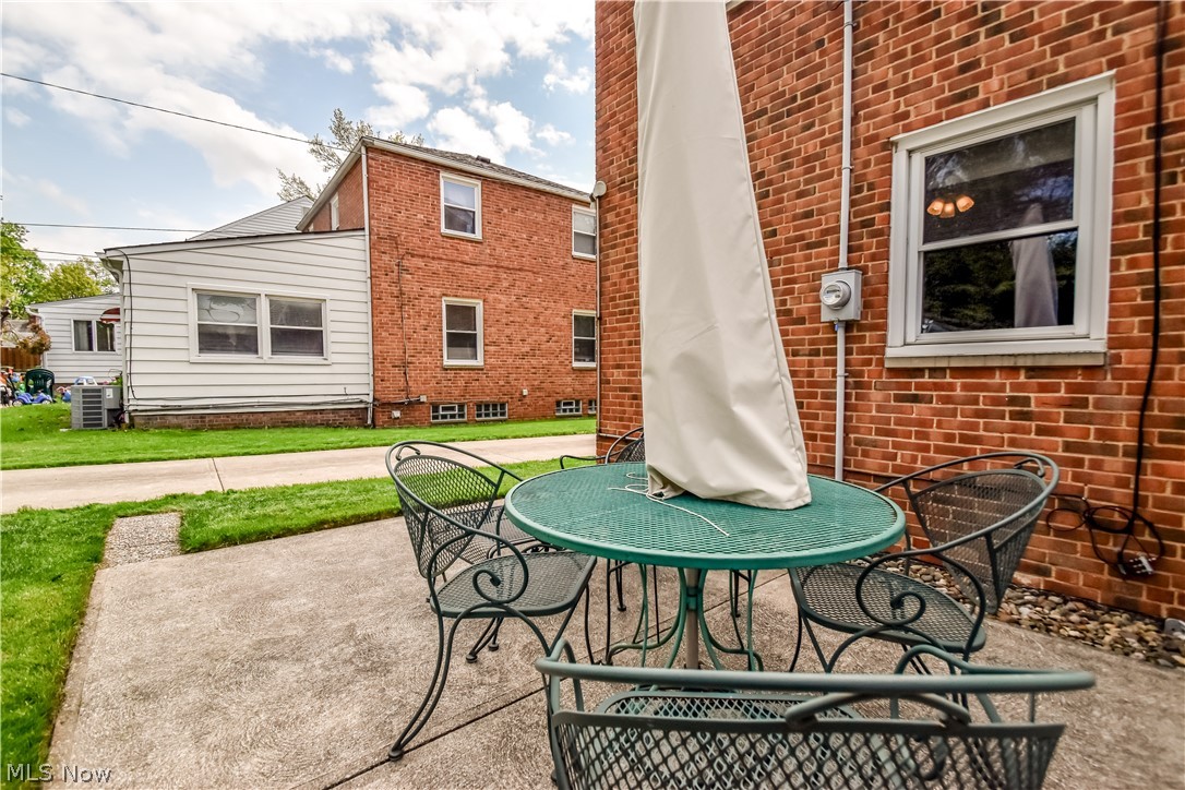 1785 Idlehurst Drive Euclid OH 44117