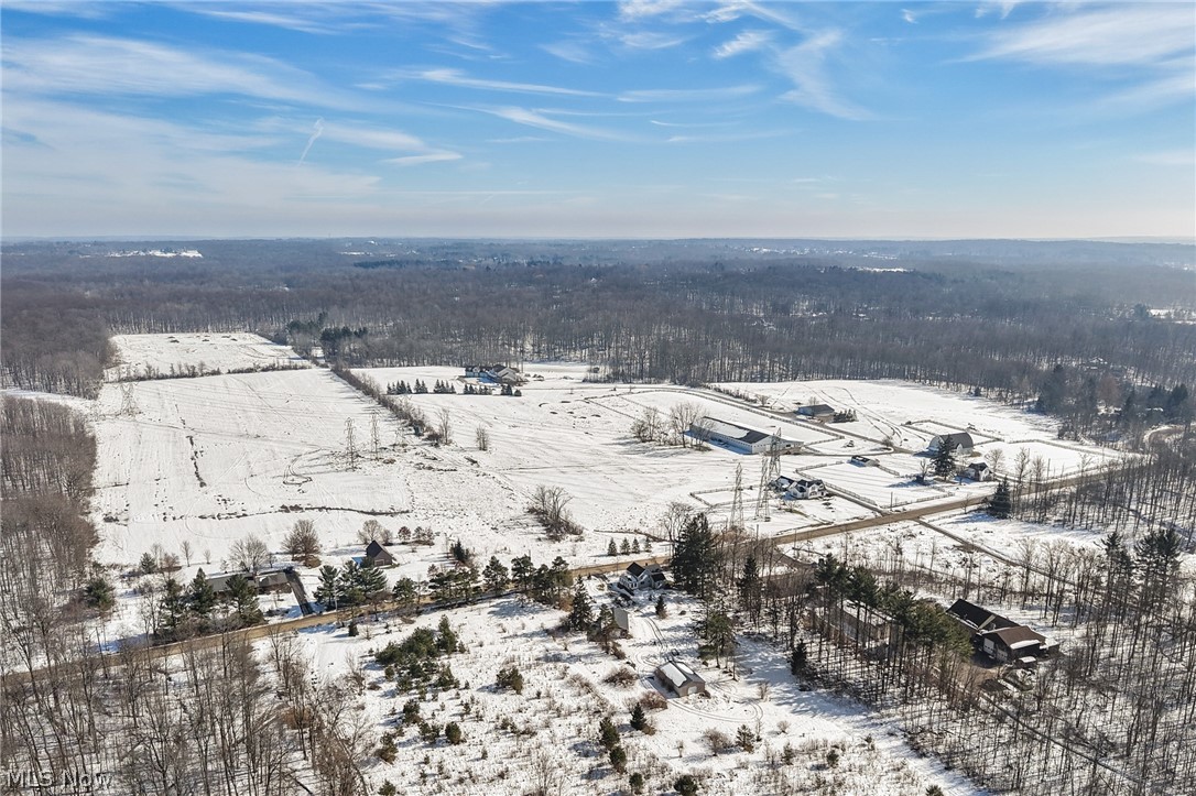 9455 Robinson Road Chardon OH 44024