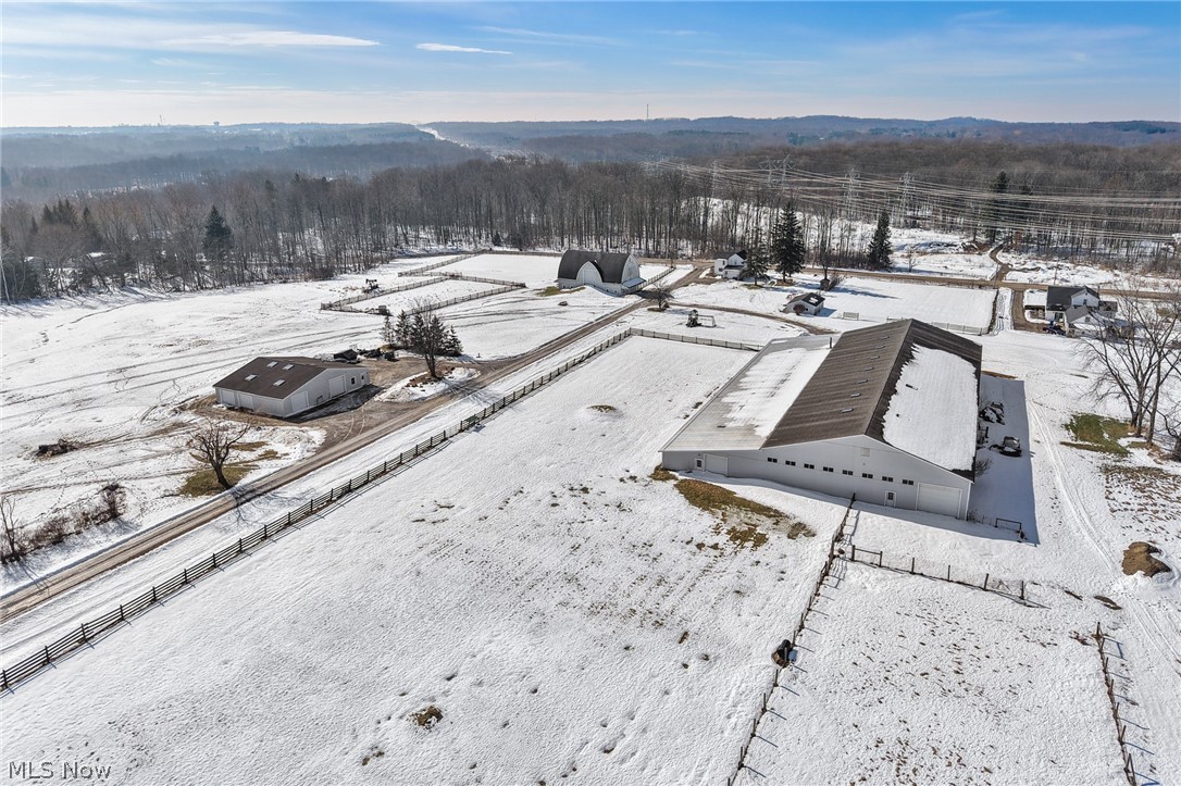 9455 Robinson Road Chardon OH 44024