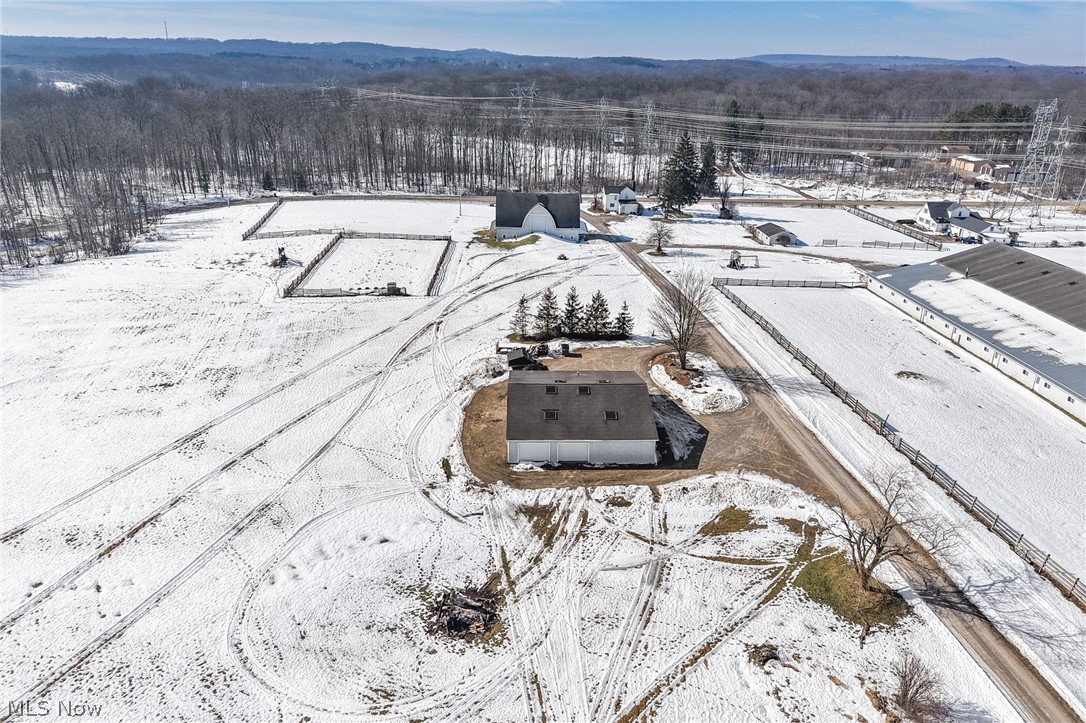9455 Robinson Road Chardon OH 44024