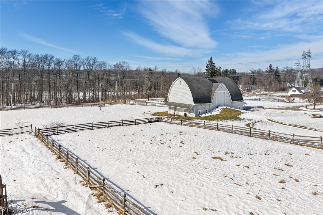 9455 Robinson Road Chardon OH 44024