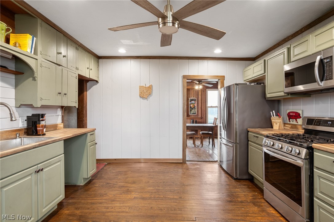 9455 Robinson Road Chardon OH 44024