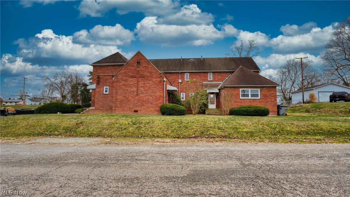 227 S 5th Street Byesville OH 43723