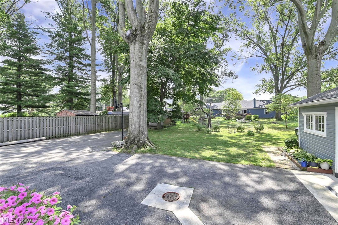 33081 Lake Road Avon Lake OH 44012