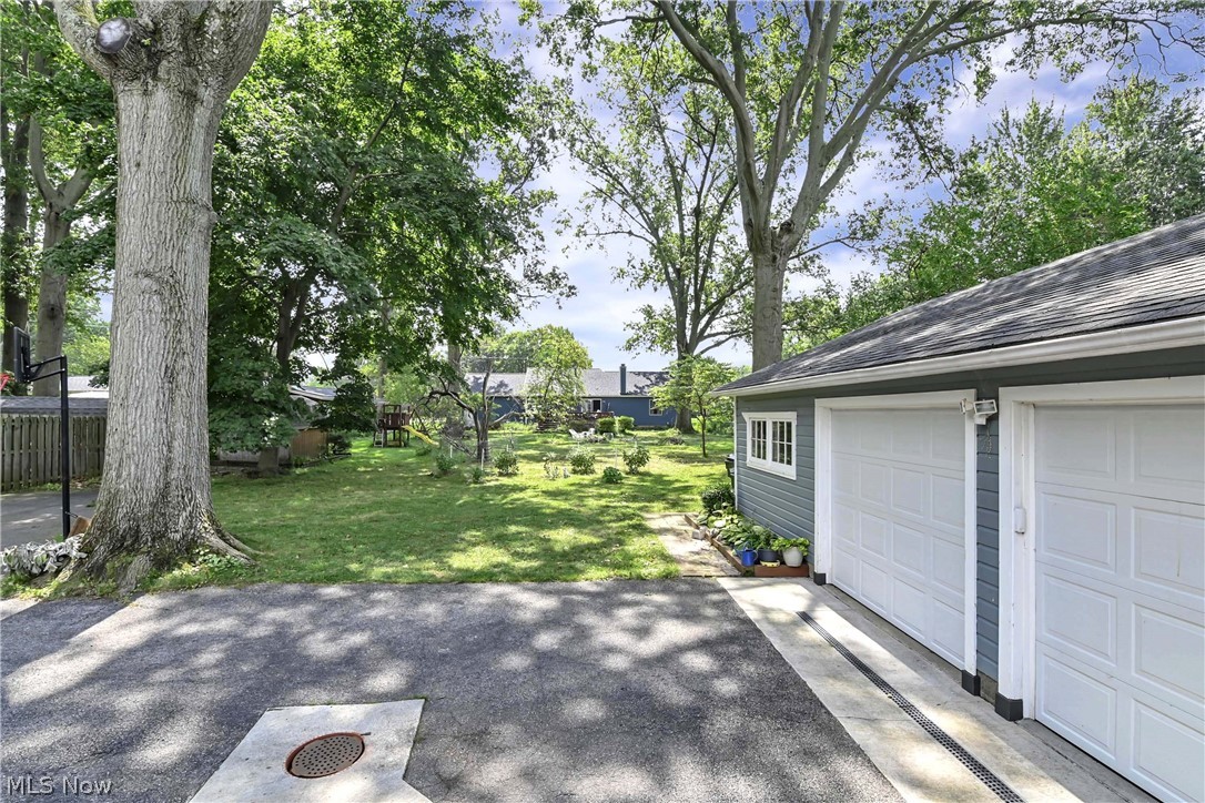 33081 Lake Road Avon Lake OH 44012