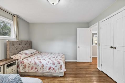 33081 Lake Road Avon Lake OH 44012