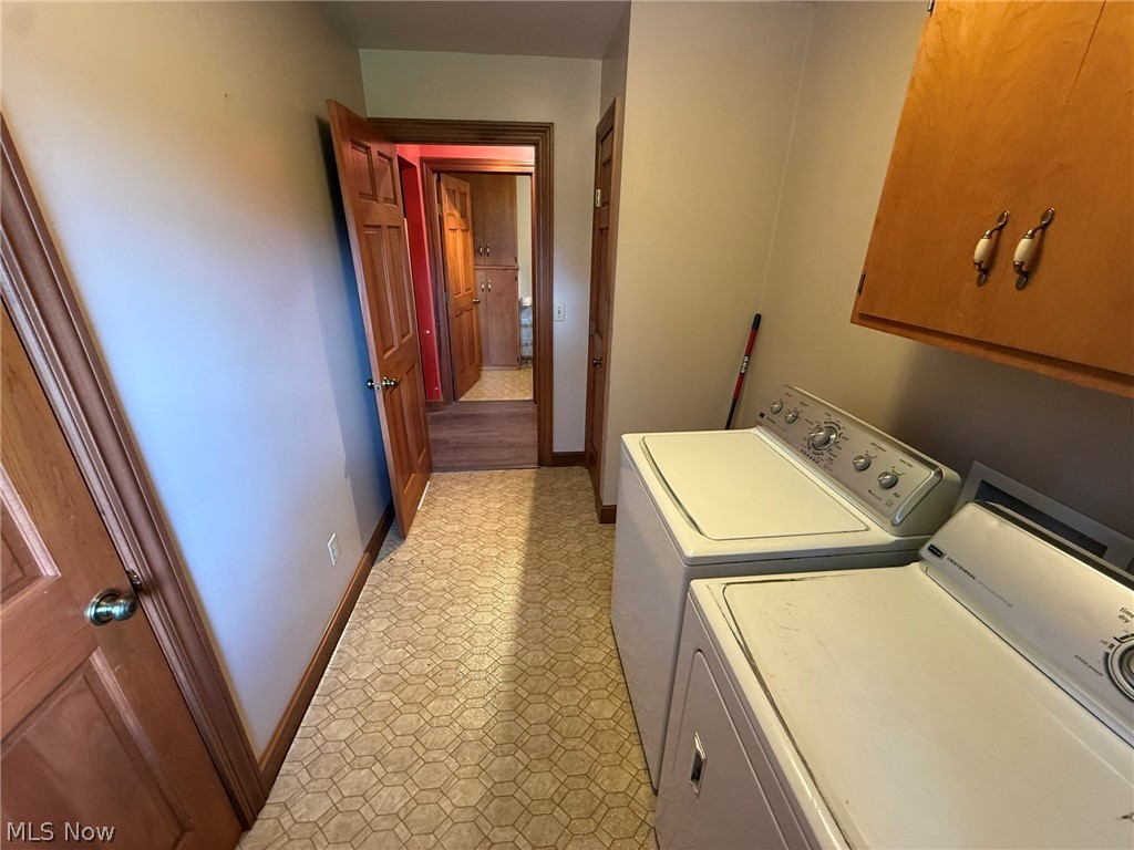 238 Edgemore Street NE Sugarcreek OH 44681