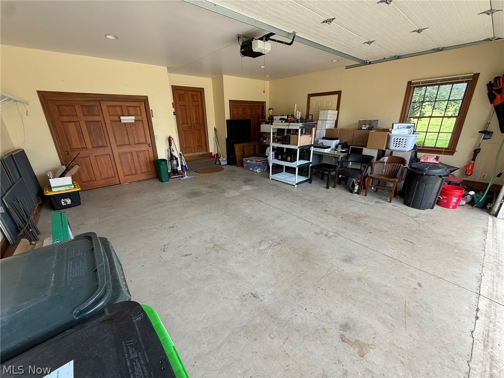 238 Edgemore Street NE Sugarcreek OH 44681