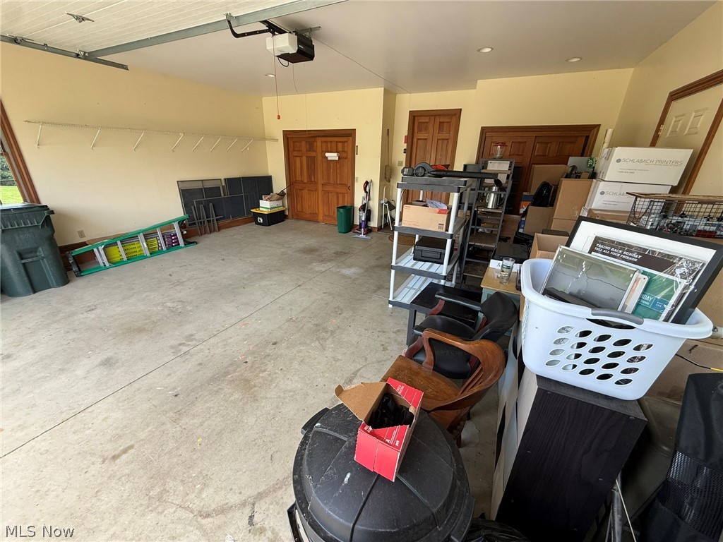 238 Edgemore Street NE Sugarcreek OH 44681