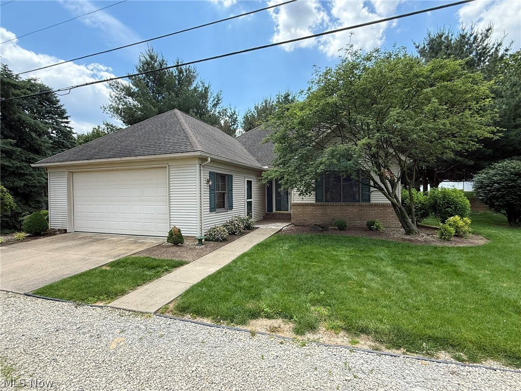 238 Edgemore Street NE Sugarcreek OH 44681