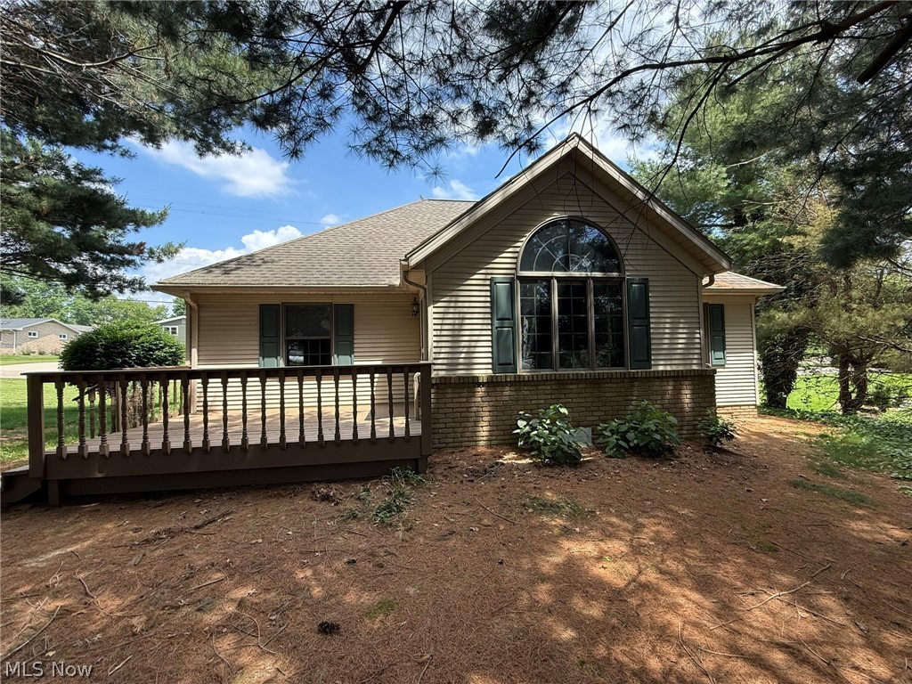 238 Edgemore Street NE Sugarcreek OH 44681