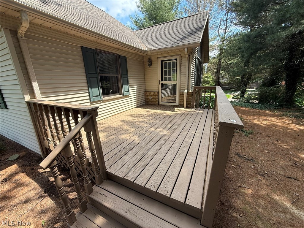 238 Edgemore Street NE Sugarcreek OH 44681