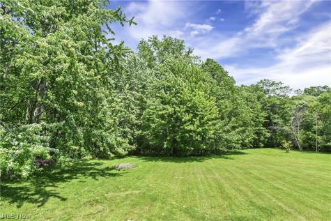 301 Crosse Road Amherst OH 44001