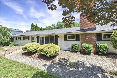 301 Crosse Road Amherst OH 44001