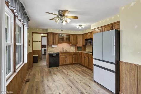 301 Crosse Road Amherst OH 44001