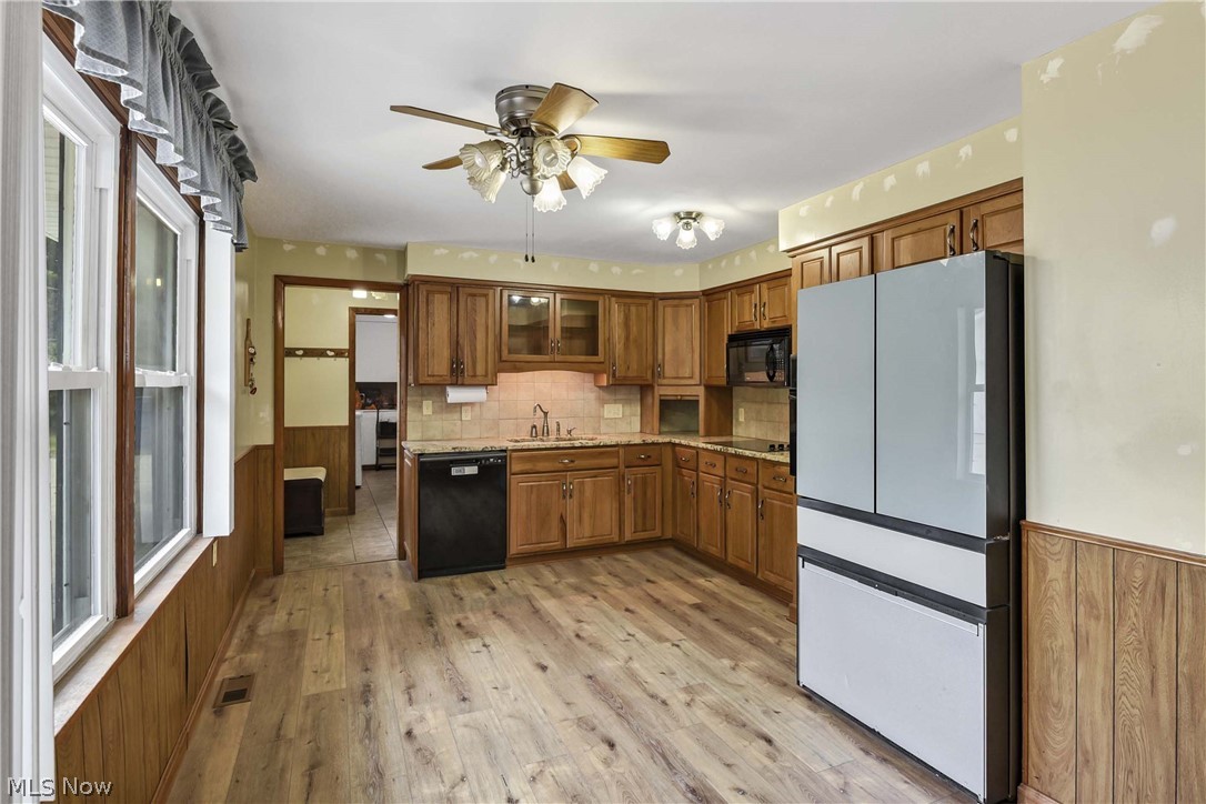 301 Crosse Road Amherst OH 44001