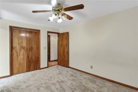 301 Crosse Road Amherst OH 44001