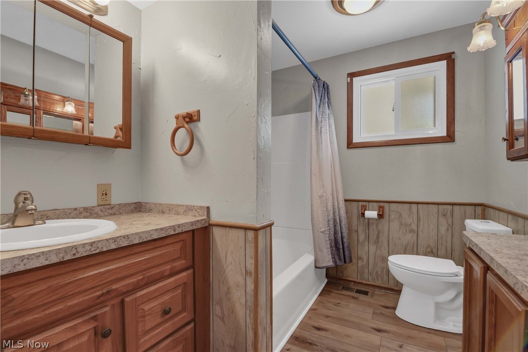301 Crosse Road Amherst OH 44001