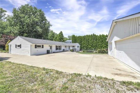 301 Crosse Road Amherst OH 44001