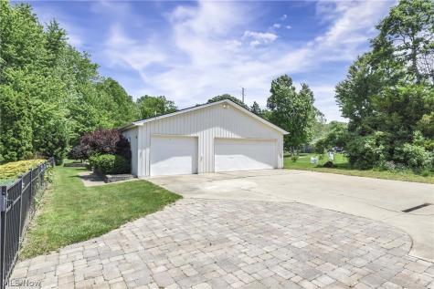 301 Crosse Road Amherst OH 44001