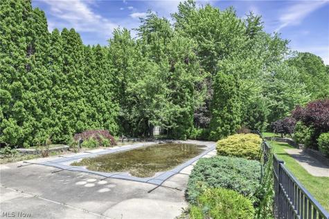 301 Crosse Road Amherst OH 44001