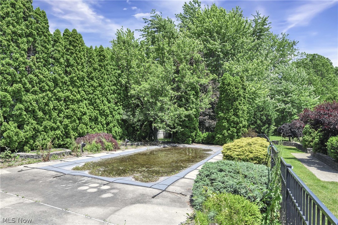 301 Crosse Road Amherst OH 44001