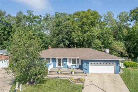 374 Woodlawn Reserve Road Akron OH 44305