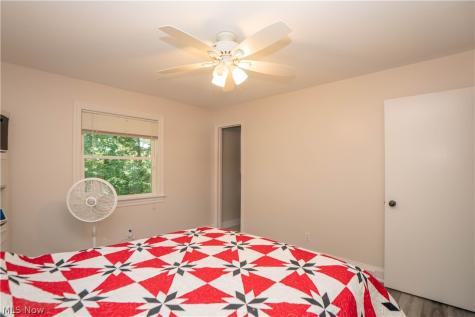 374 Woodlawn Reserve Road Akron OH 44305