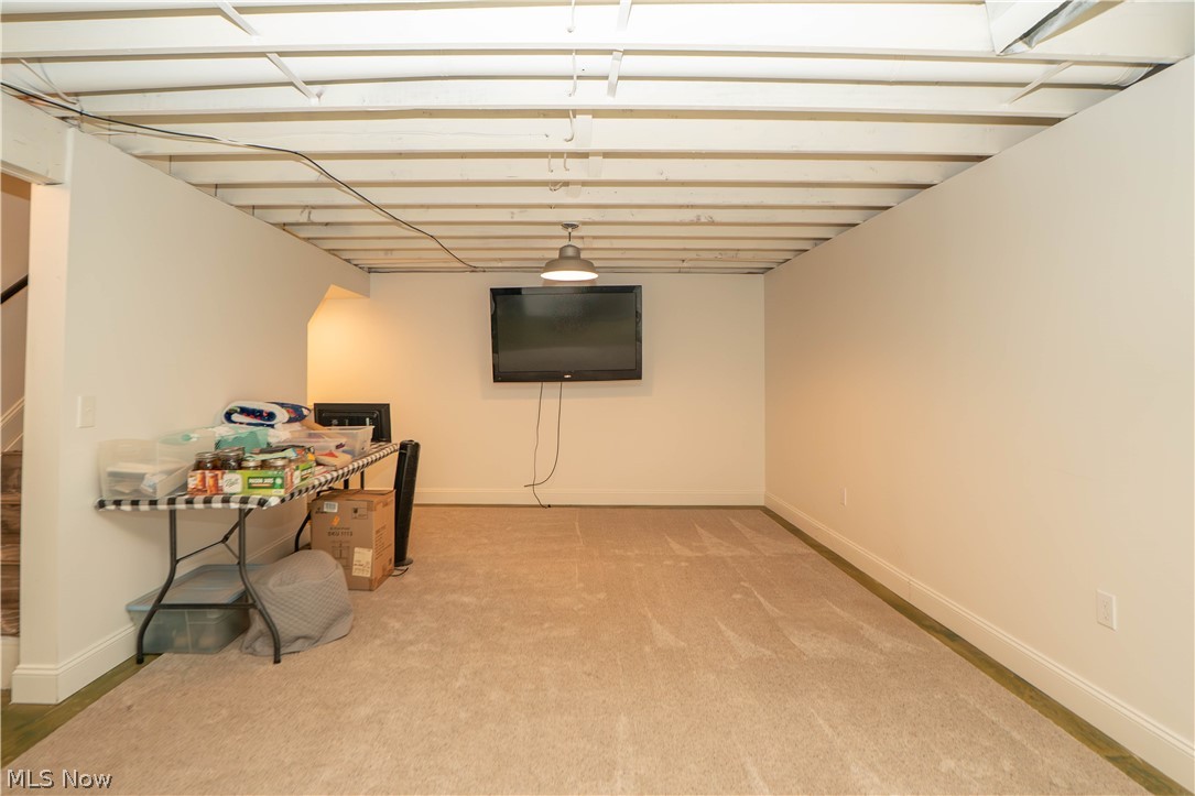 374 Woodlawn Reserve Road Akron OH 44305