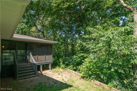 374 Woodlawn Reserve Road Akron OH 44305