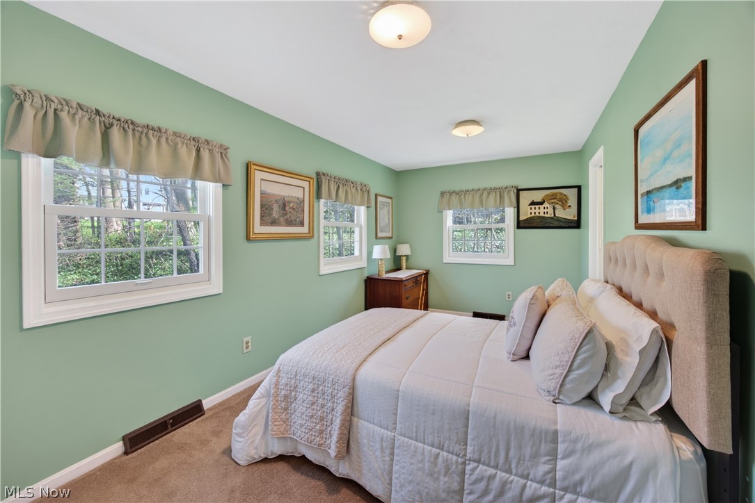 8253 Summit Drive Chagrin Falls OH 44023