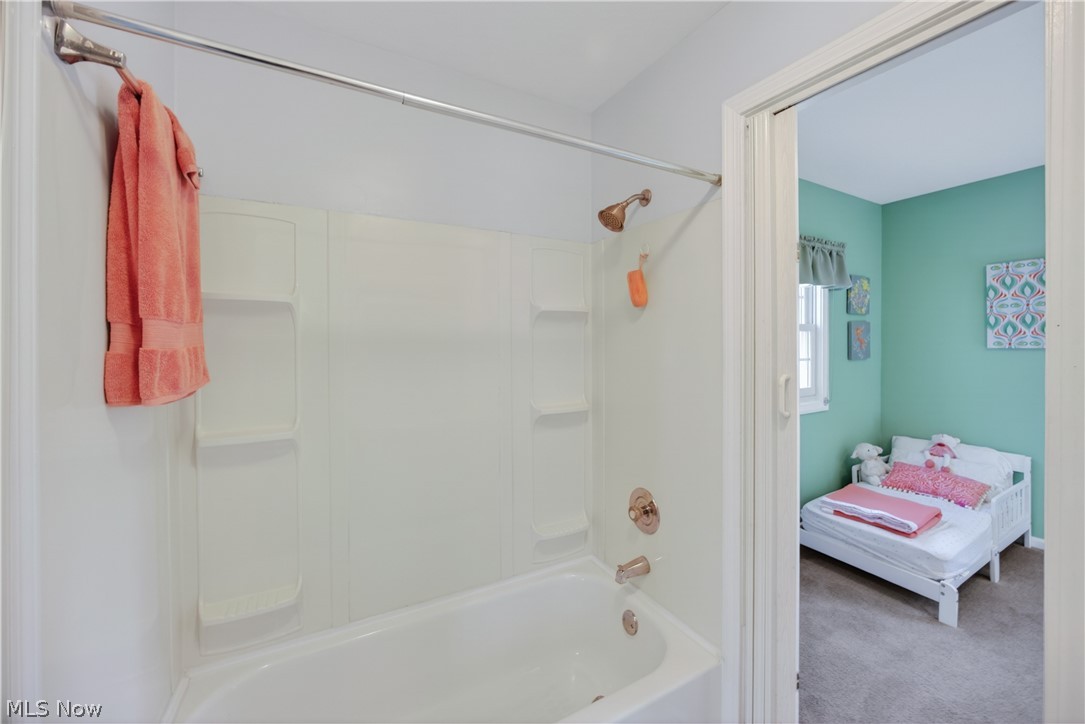 8253 Summit Drive Chagrin Falls OH 44023
