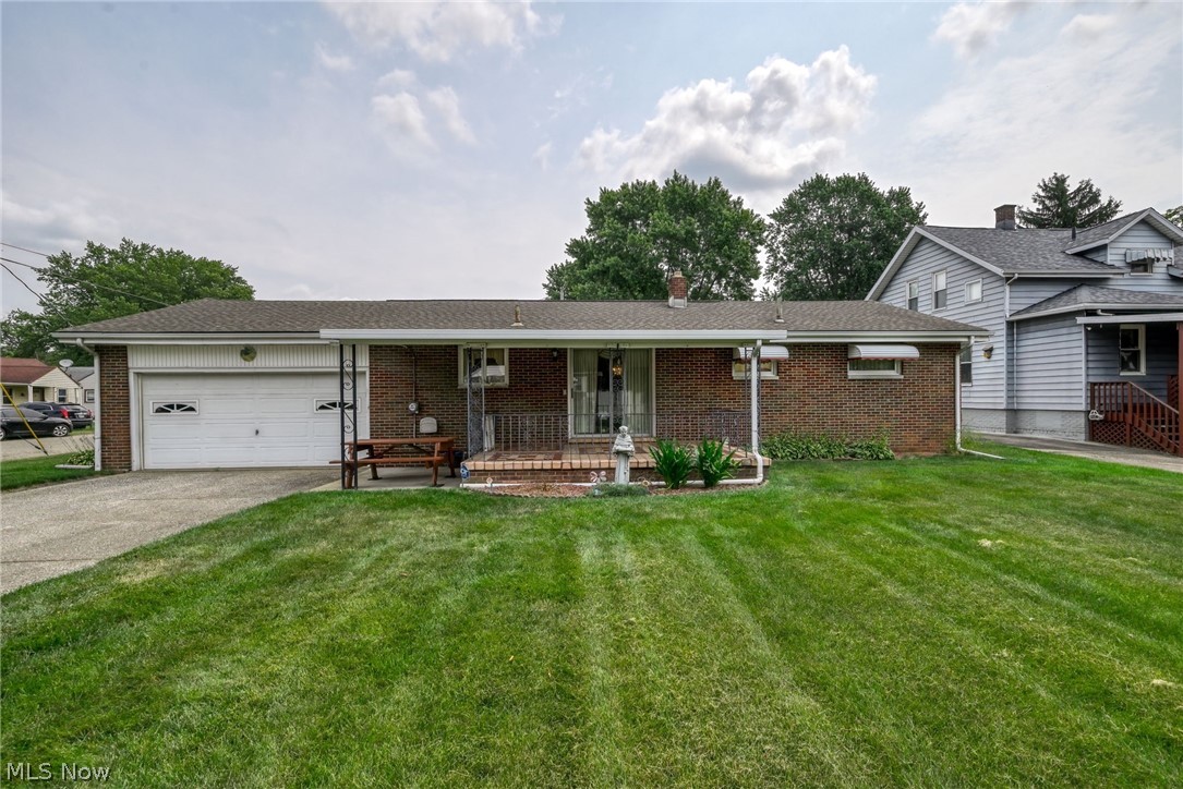 1931 Taft Avenue NE Canton OH 44705