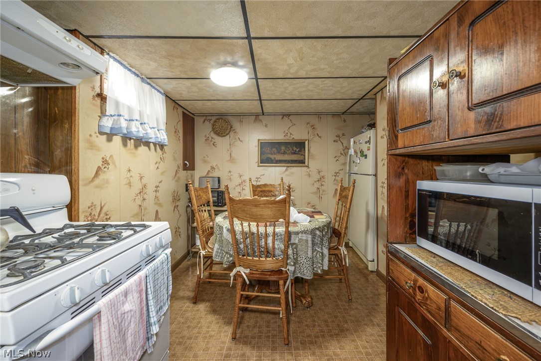 1931 Taft Avenue NE Canton OH 44705