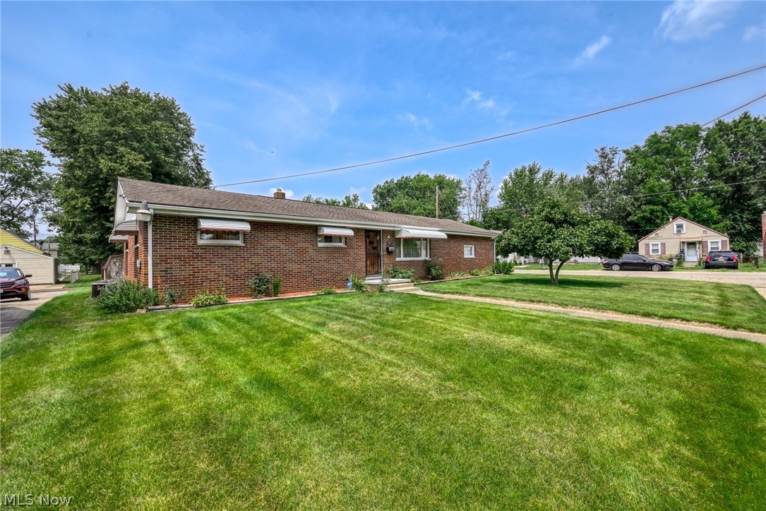 1931 Taft Avenue NE Canton OH 44705