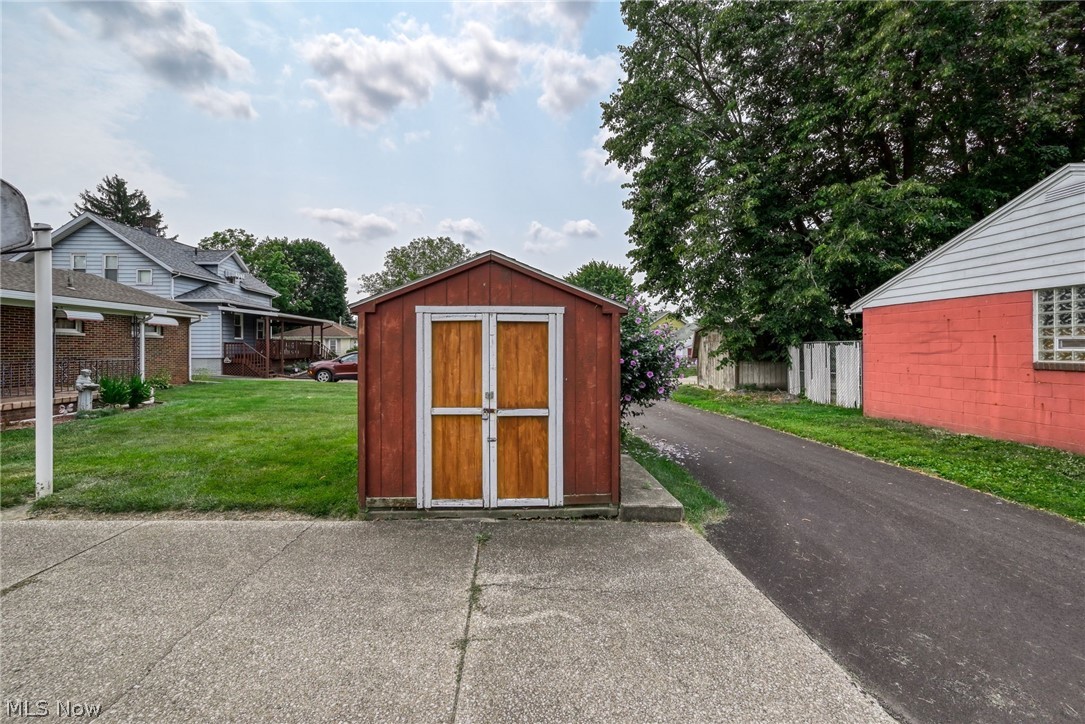 1931 Taft Avenue NE Canton OH 44705