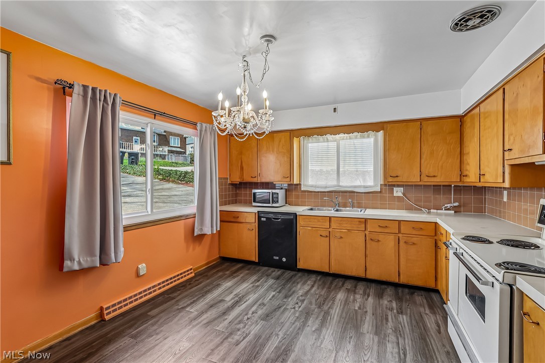 2060 6th Street SW Akron OH 44314
