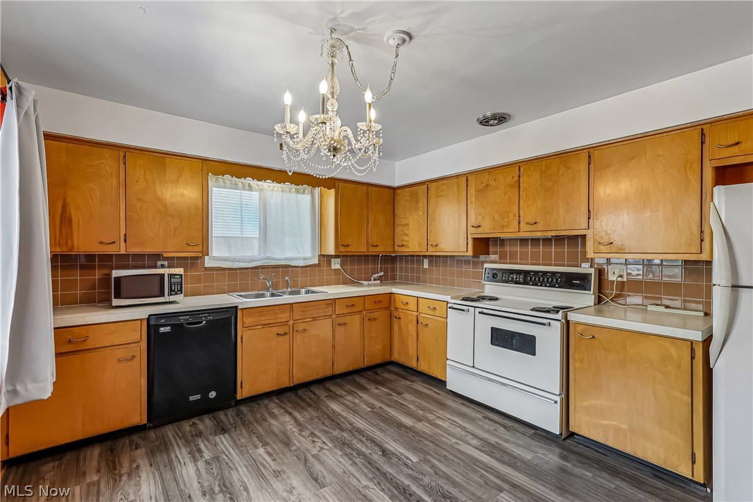 2060 6th Street SW Akron OH 44314