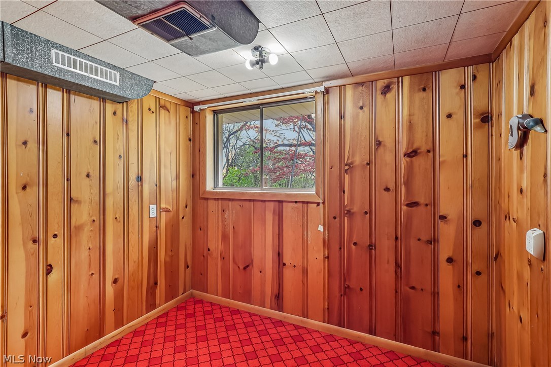 2060 6th Street SW Akron OH 44314